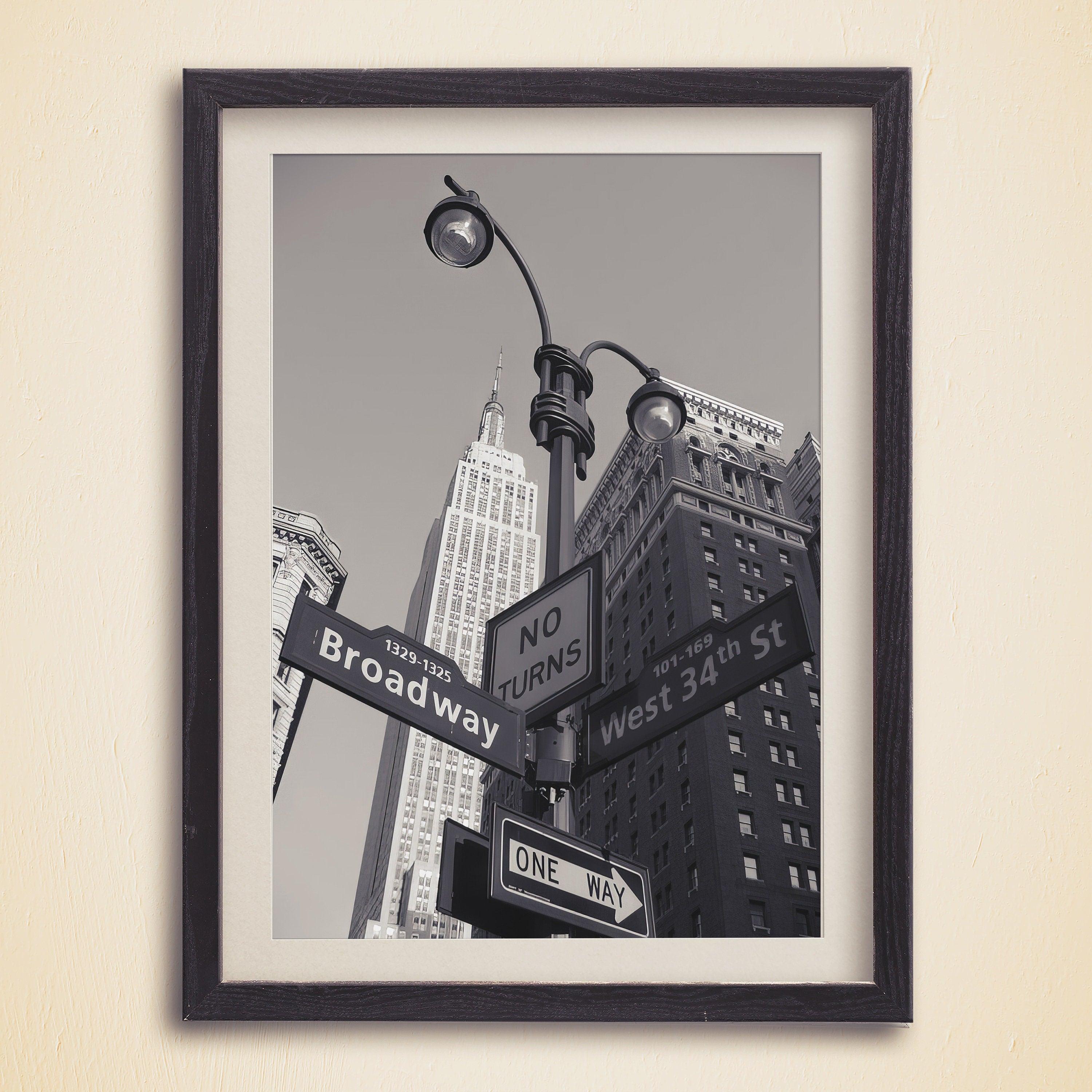 Broadway Print, New York City Vintage Poster, Empire State Building Print, Aesthetic Vintage Poster, Black And White Printable Photo, B&W